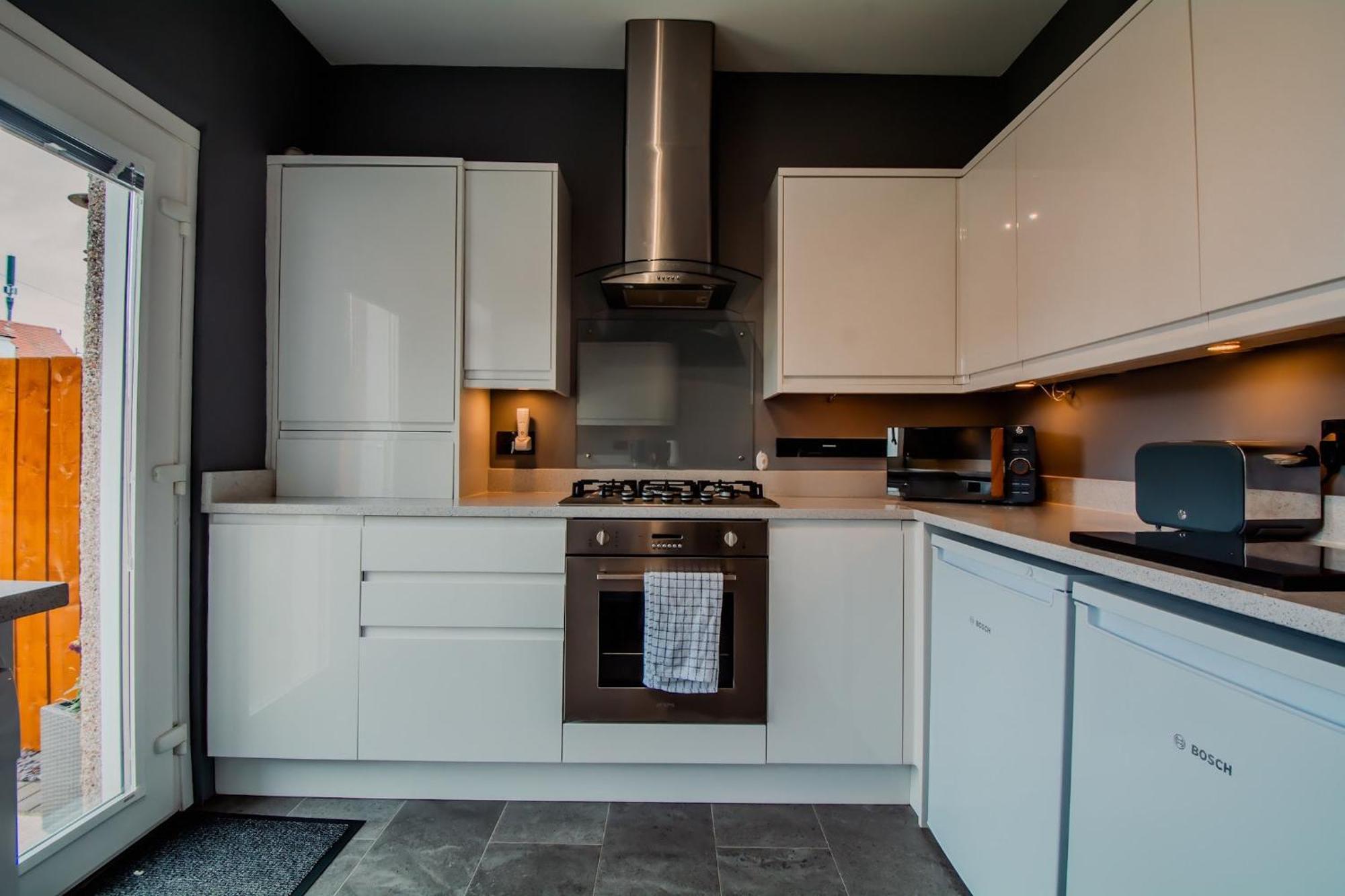 Crewe Apartment - 2 Bed, Free Off Street Parking And Private Garden 爱丁堡 外观 照片